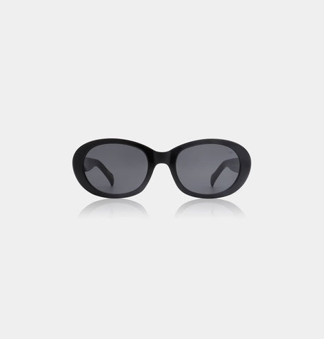 Black classic sunglasses for summer