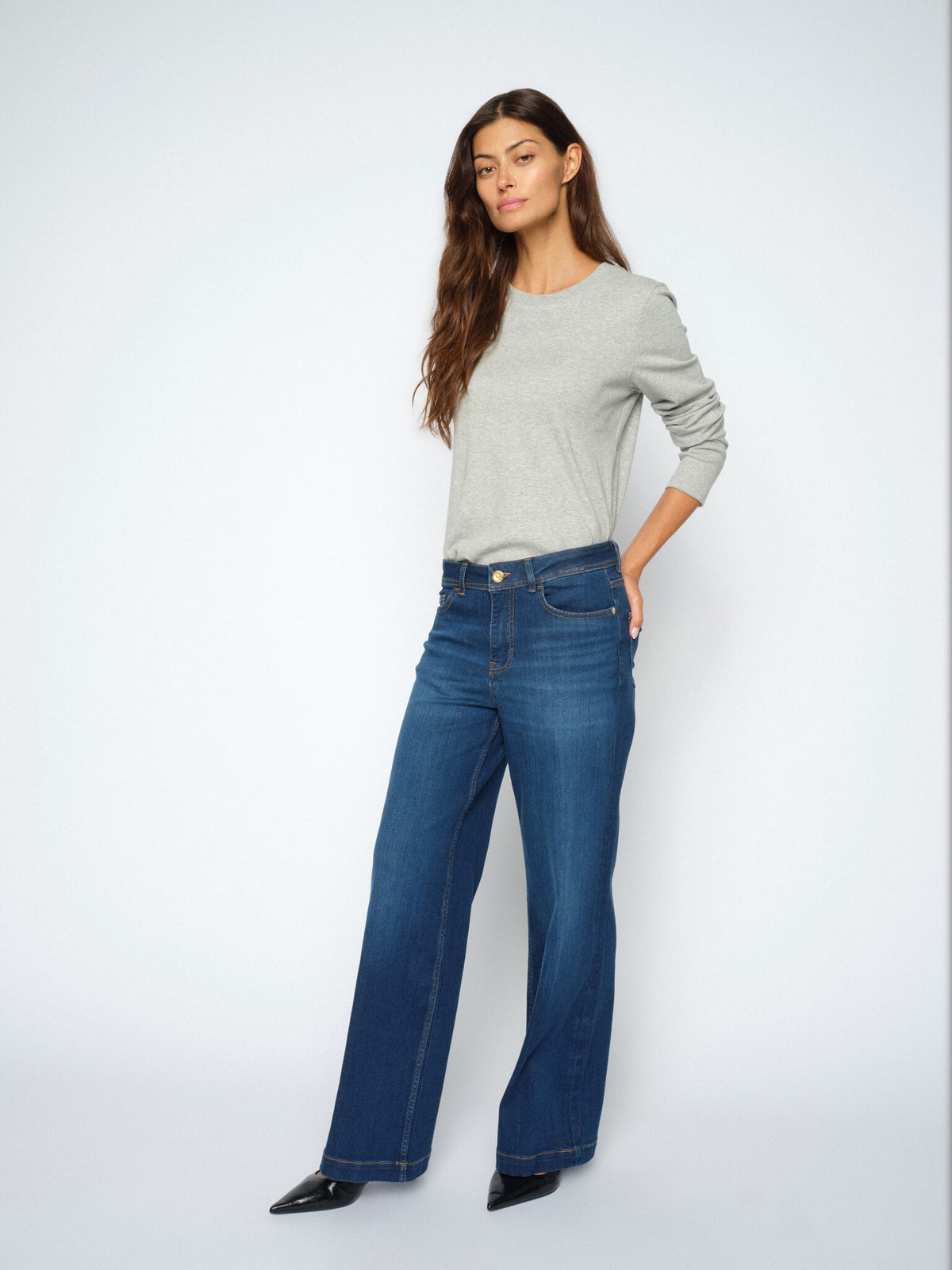 Dara Deluxe Jeans