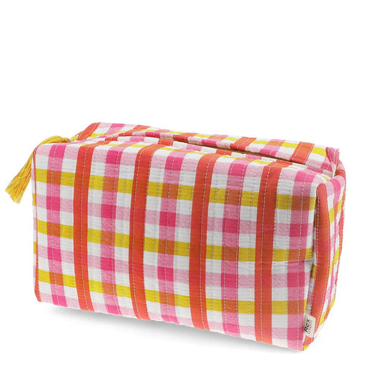 Quilted wash bag - Pink Gingham