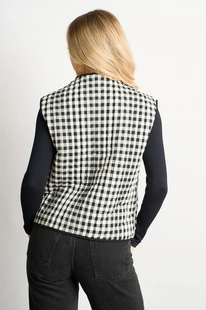 Tabby Quilted Reversible Gilet - Black/Cream Gingham