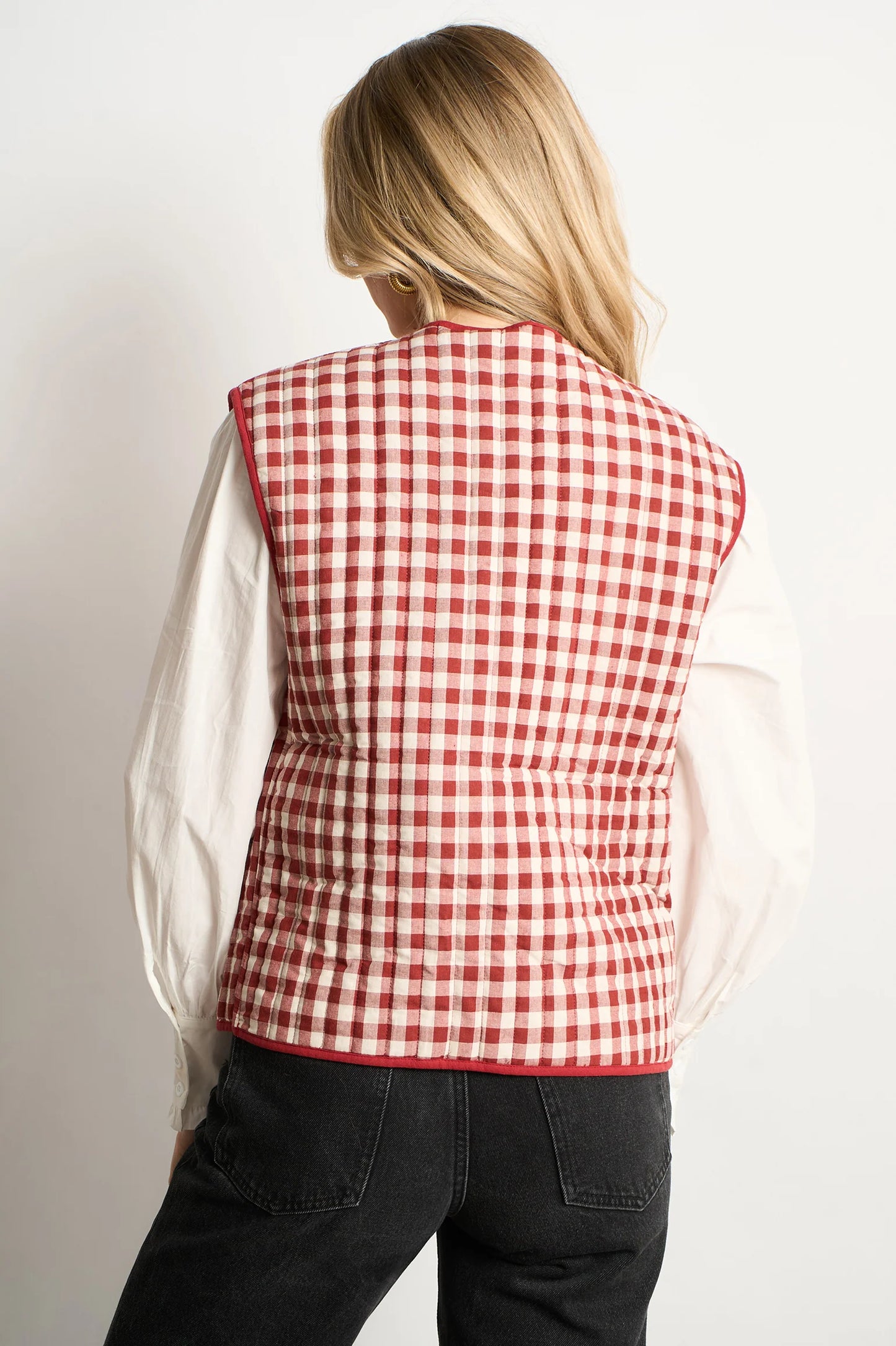 Tabby Quilted Reversible Gilet - Red/Cream Gingham