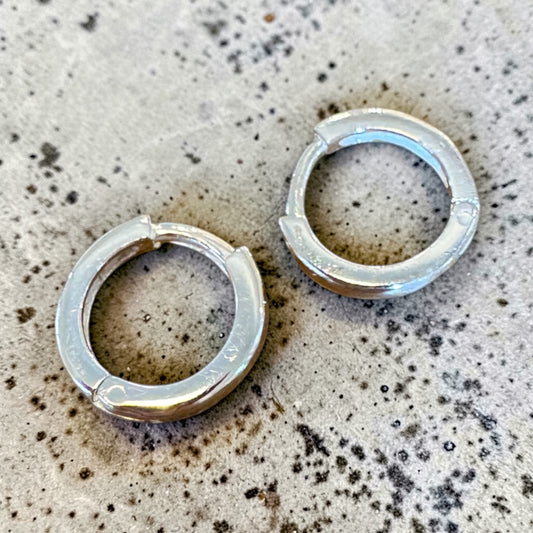 Essentials Huggies in Silver