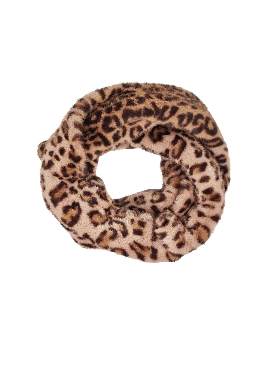 Snuggy Snood in Leo