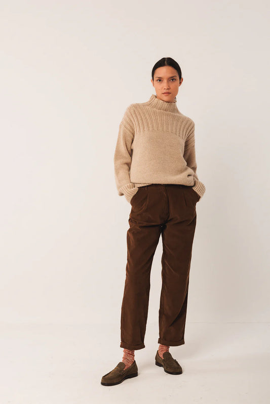 Needle Cord Trousers in Brown